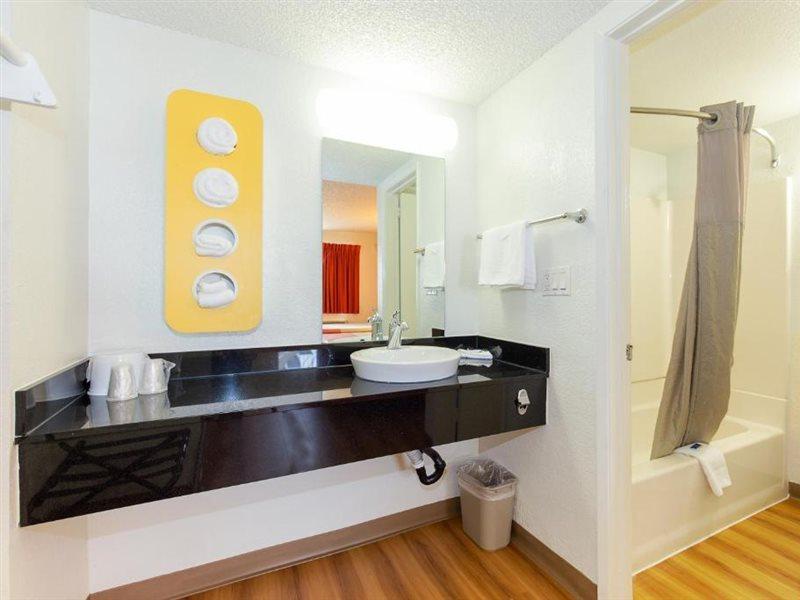 Motel 6 Hayward, Ca- Silicon Valley Gateway Экстерьер фото