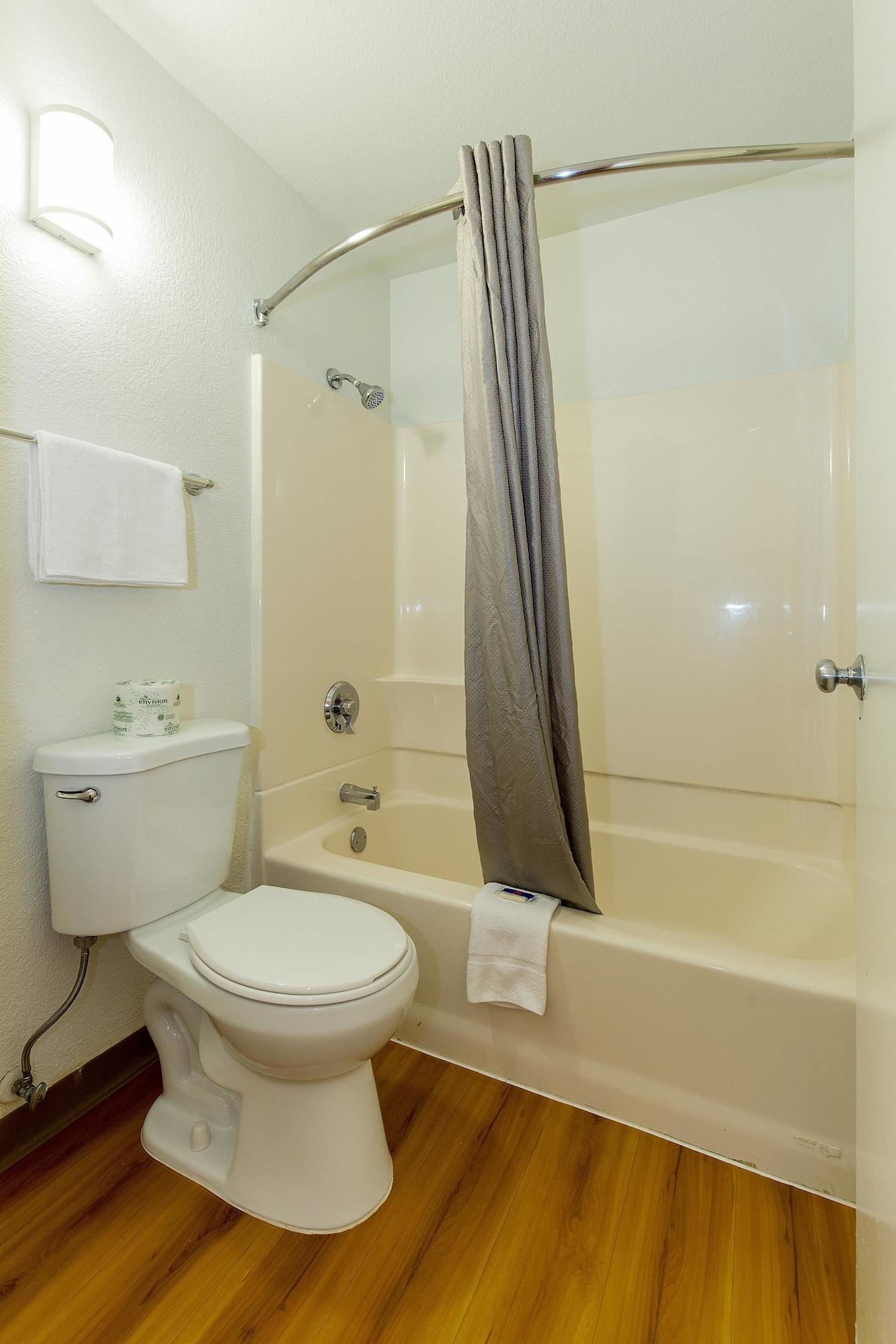 Motel 6 Hayward, Ca- Silicon Valley Gateway Экстерьер фото