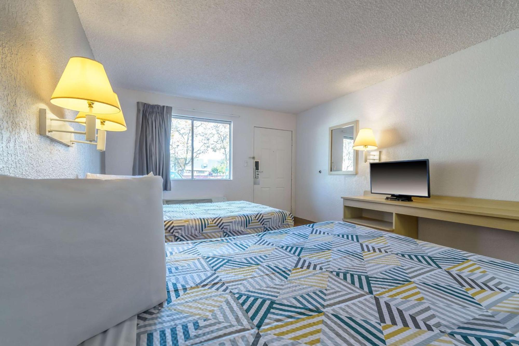 Motel 6 Hayward, Ca- Silicon Valley Gateway Экстерьер фото
