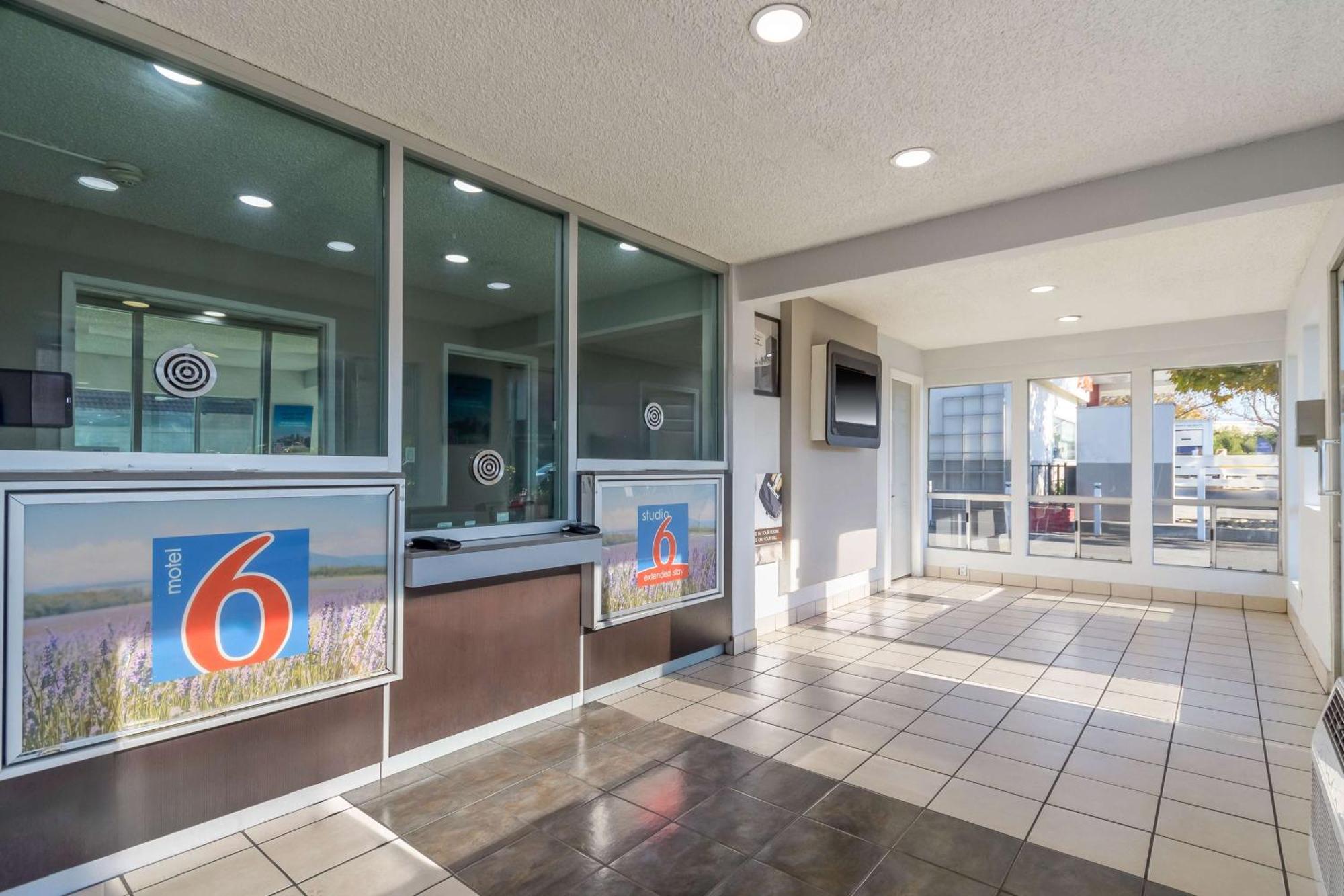Motel 6 Hayward, Ca- Silicon Valley Gateway Экстерьер фото