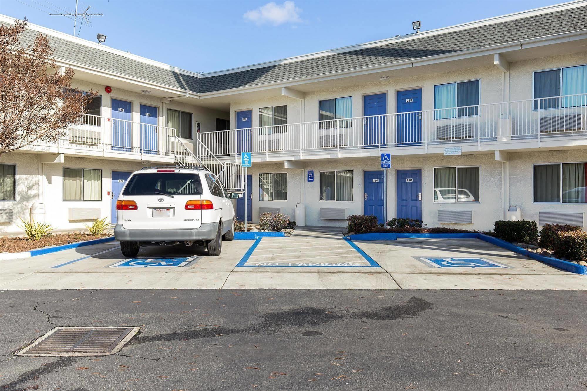 Motel 6 Hayward, Ca- Silicon Valley Gateway Экстерьер фото