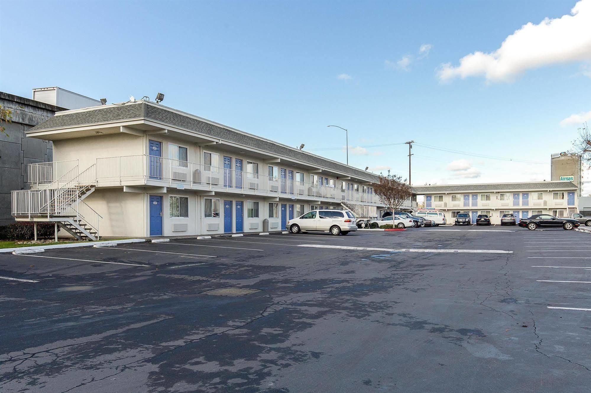 Motel 6 Hayward, Ca- Silicon Valley Gateway Экстерьер фото